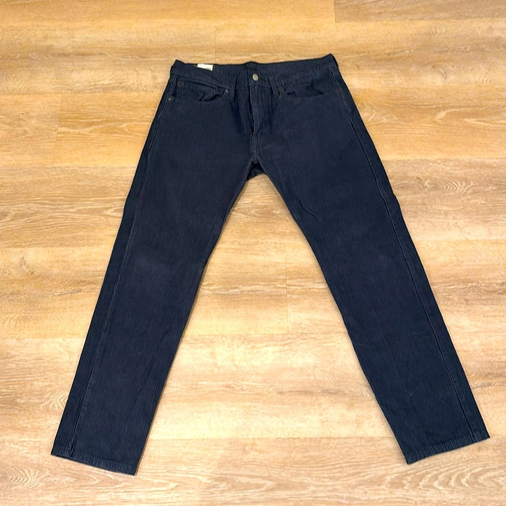 Levi’s 511 34x32 Navy corduroy pants